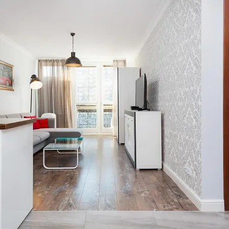 Apartment Modern Pereca Close To Metro Rondo Onz By Renters Warsaw