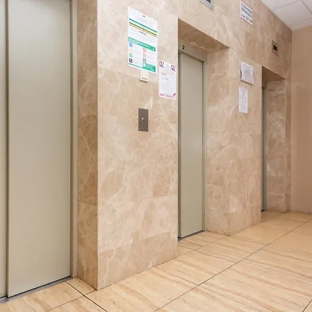 Modern Pereca Close To Metro Rondo Onz By Renters 아파트 *
